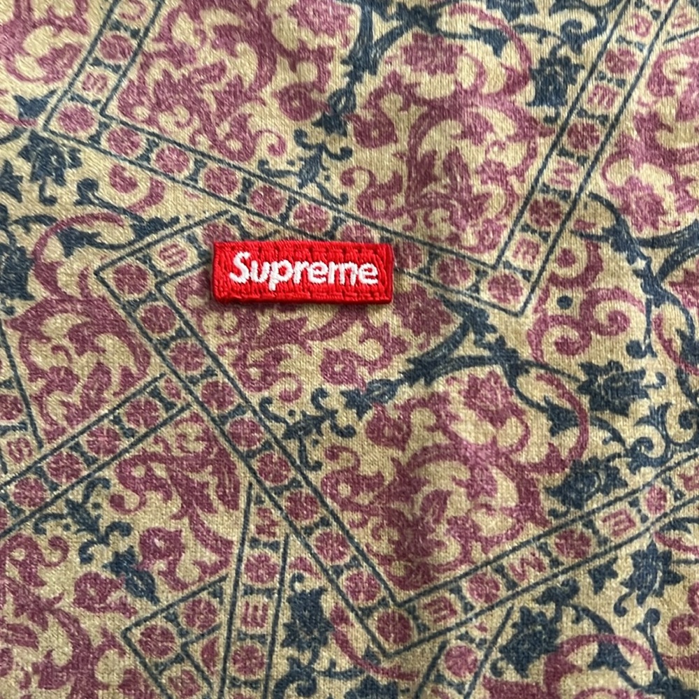 Supreme Tee - Picture 2 of 3
